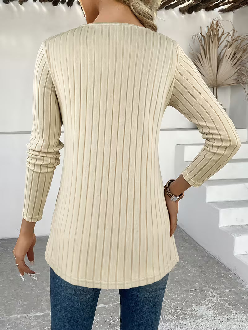 Florilitha | Top de Manga Larga con Botones Decorativos