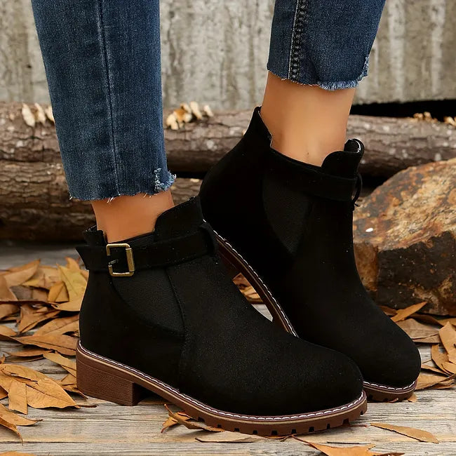 Veloella | Botines con Hebilla y Panel Elástico