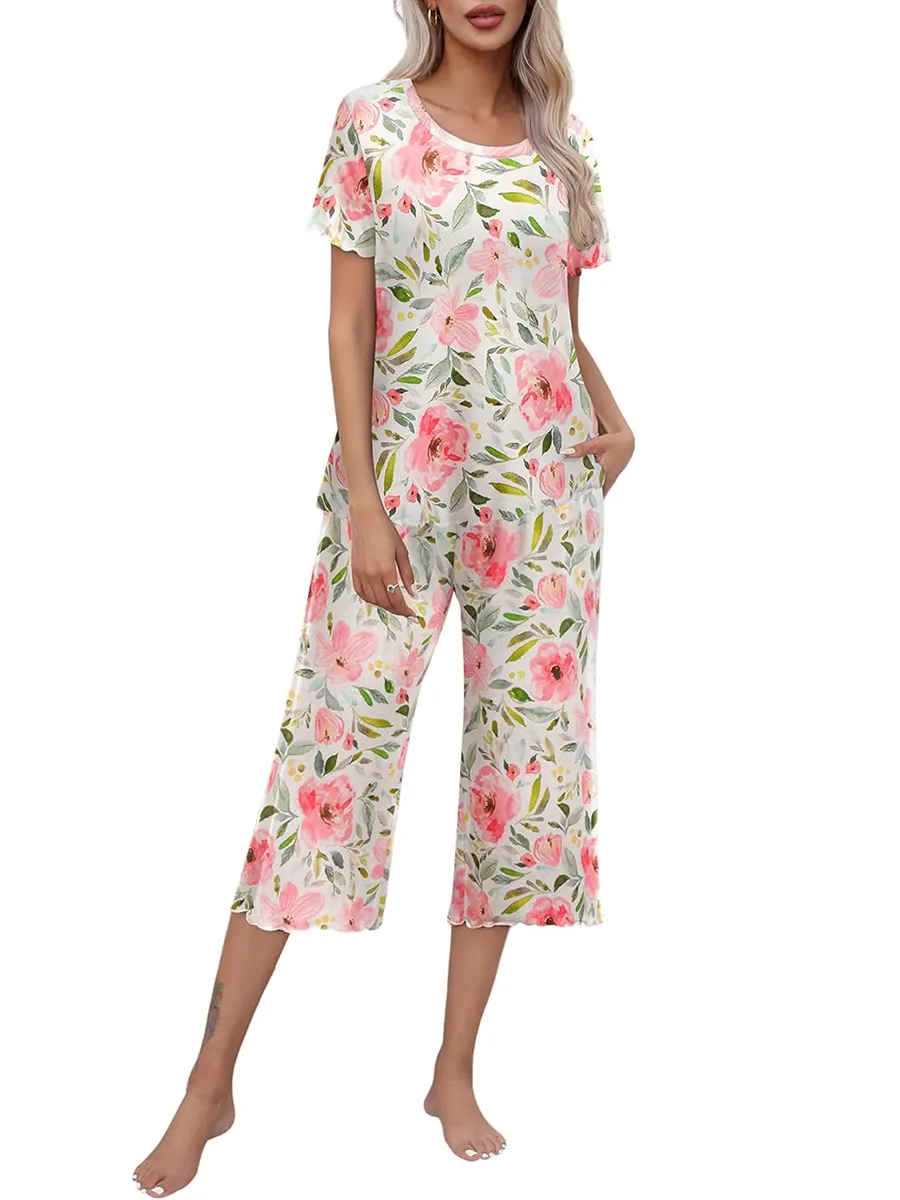 Rashini | Conjunto Floral Manga Corta Capri