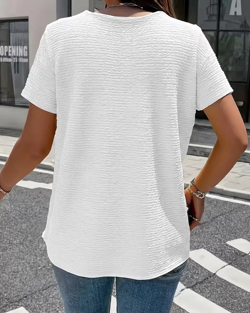 Gergina - Camiseta Con Textura y Cuello Con Detalle De Botones