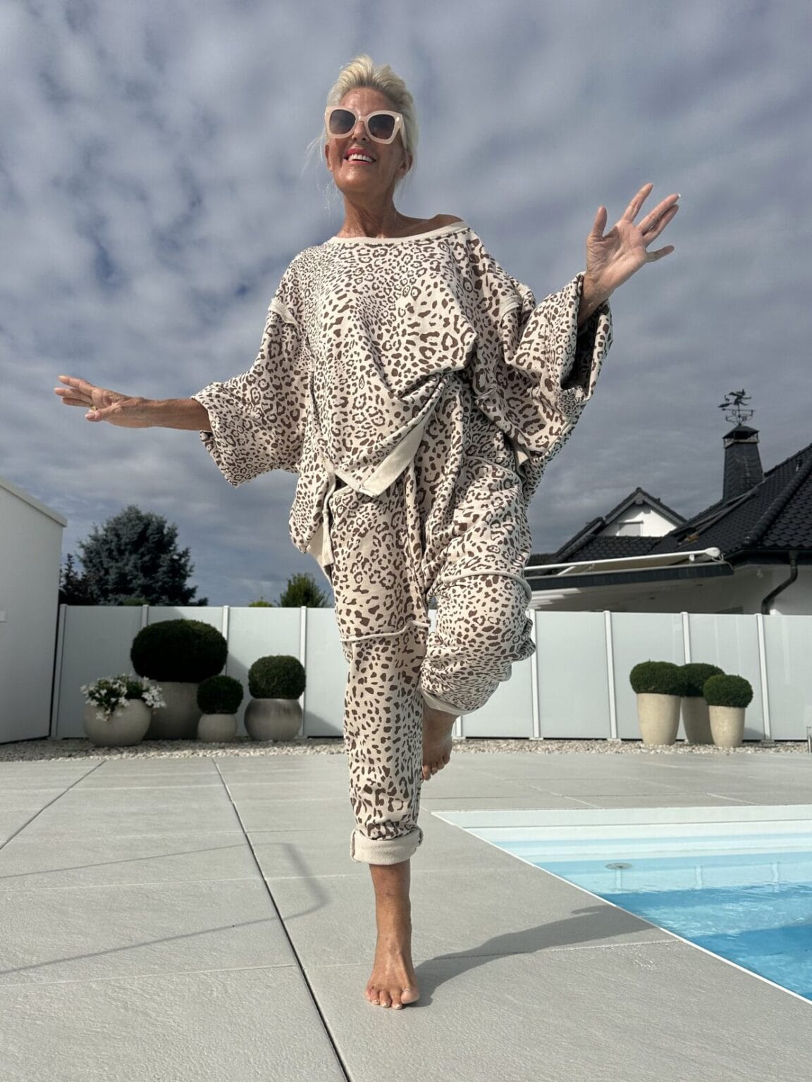 Leenora | Conjunto Dos Piezas Estampado Leopardo Holgado