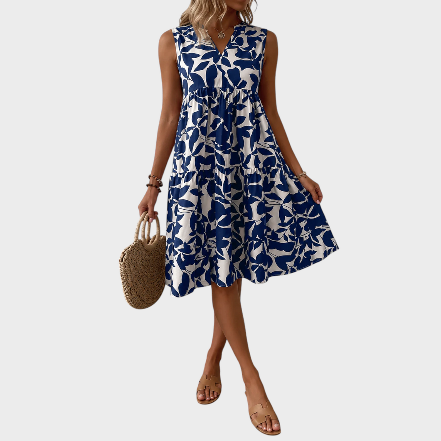 Soomin | Vestido Sin Mangas Con Cuello en V Y Estampado Floral en Capas