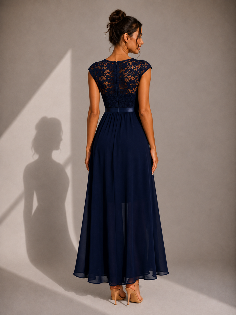 Yoanna | Vestido Maxi con Encaje Volante y Abertura