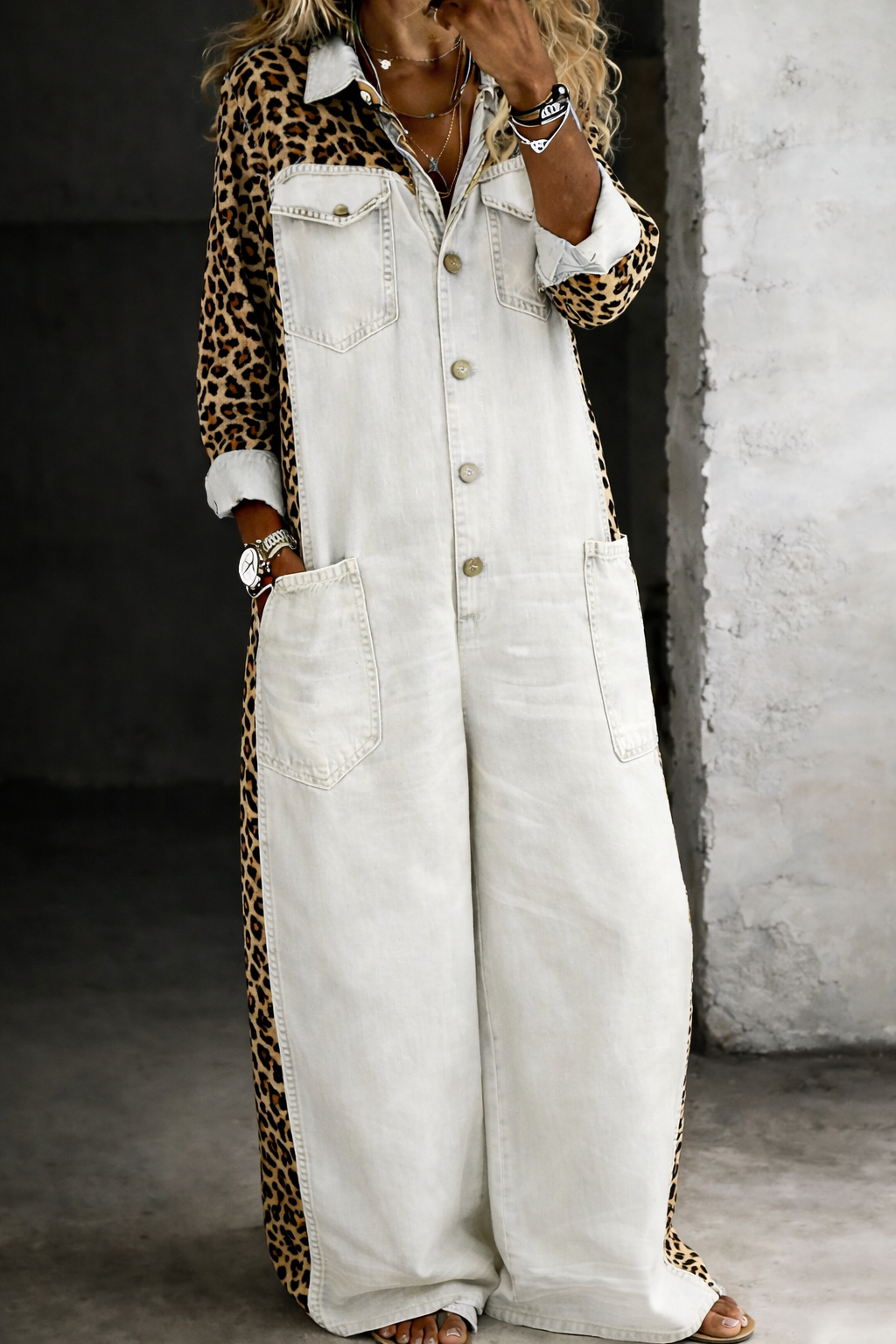 Sakshi | Mono Vaquero De Pierna Ancha Con Leopardo