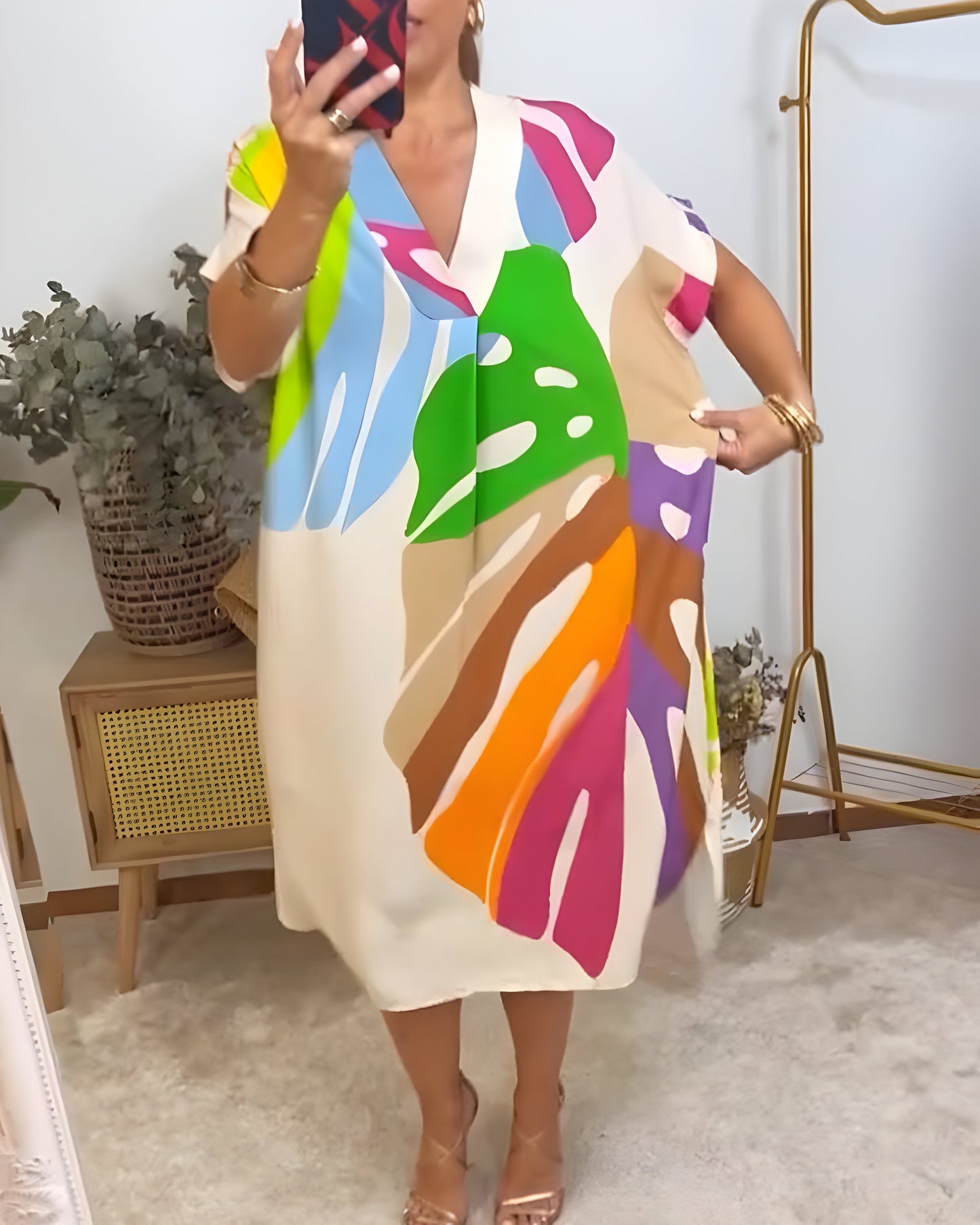 Ailsa | Vestido Kaftán midi Con Cuello en V Y Estampado Abstracto