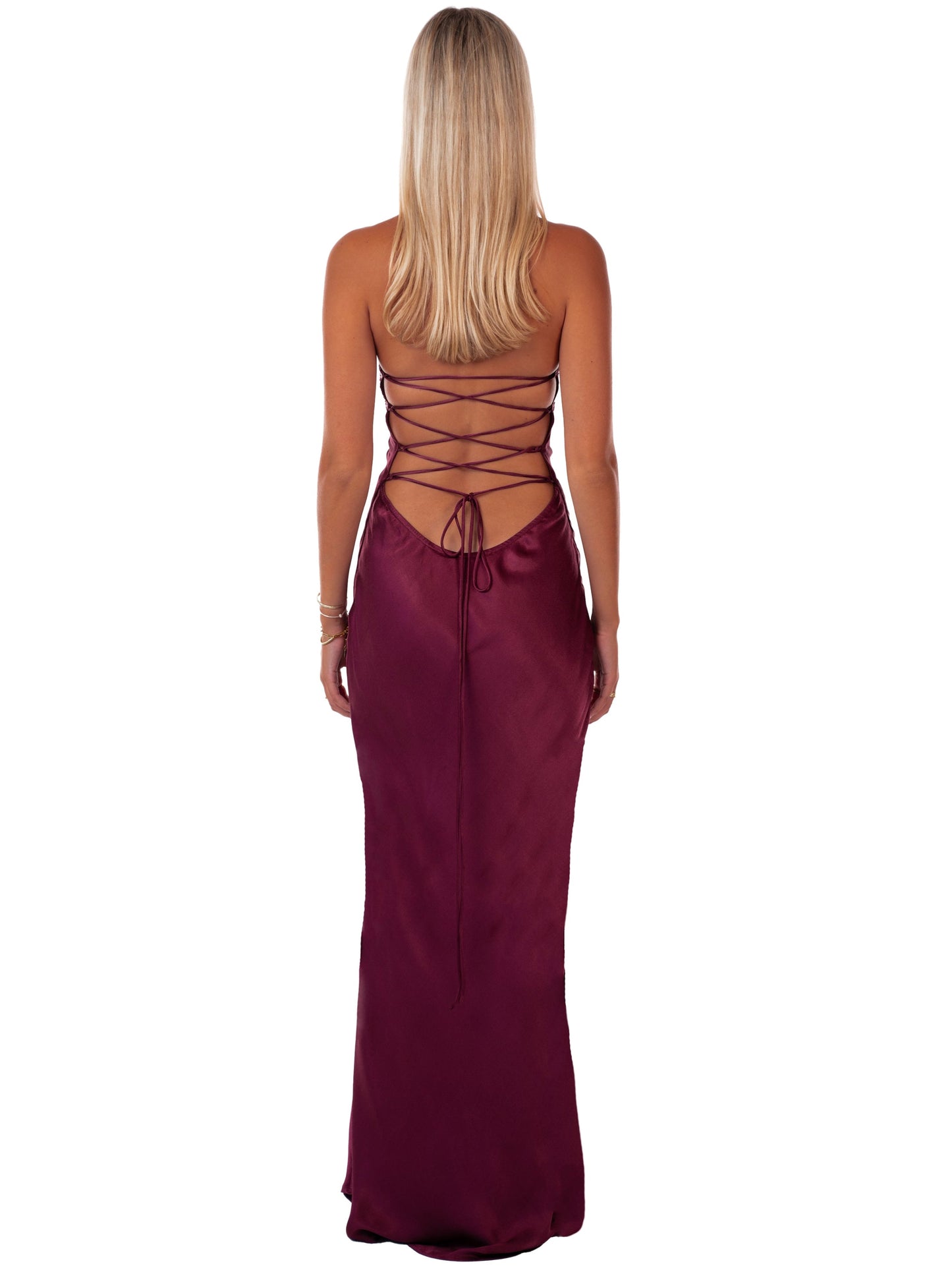 Nilysha | Vestido Maxi Elegante Sin Mangas Cuello Halter