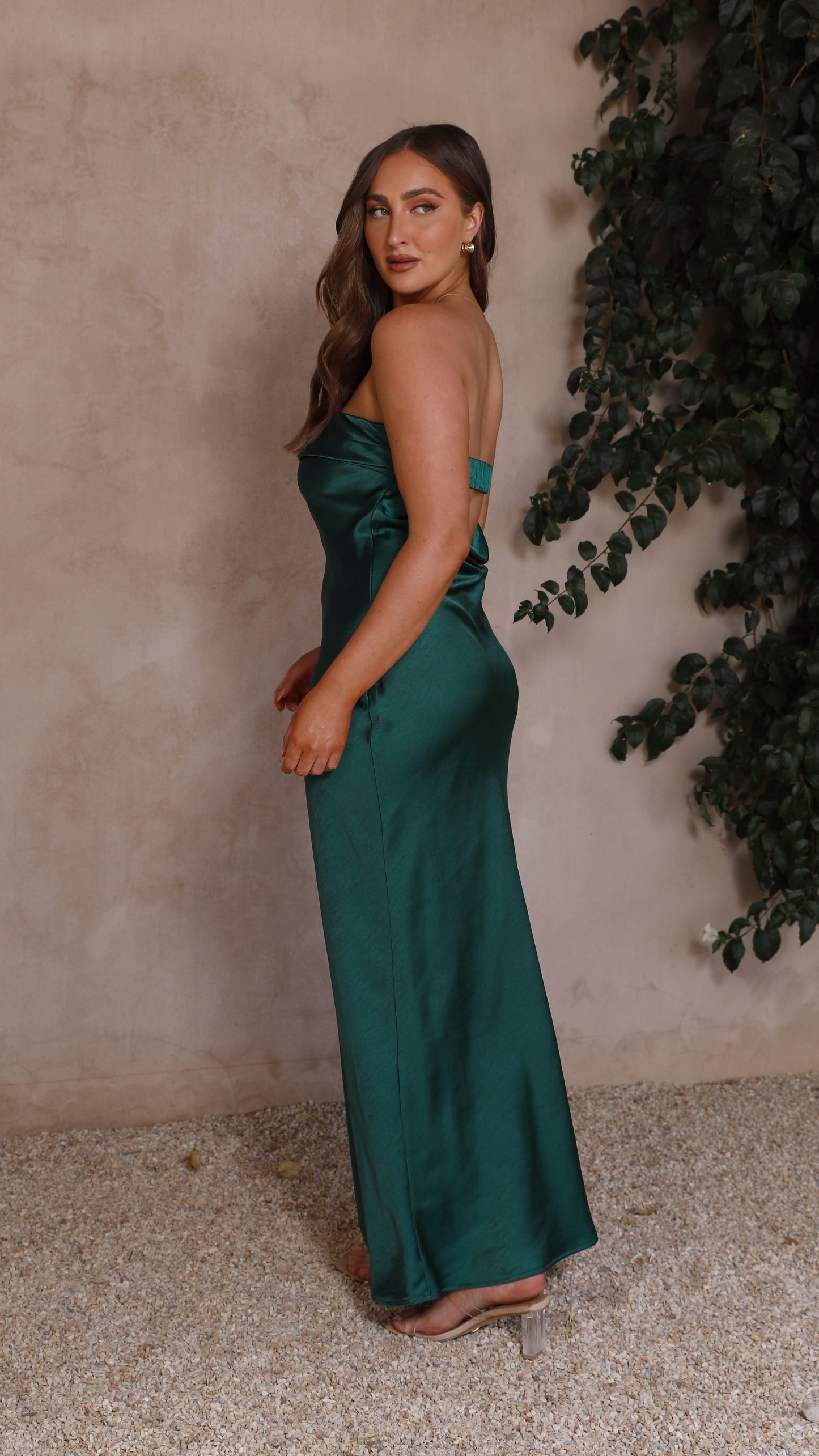 Thesa | Vestido Maxi Satinado Sin Tirantes