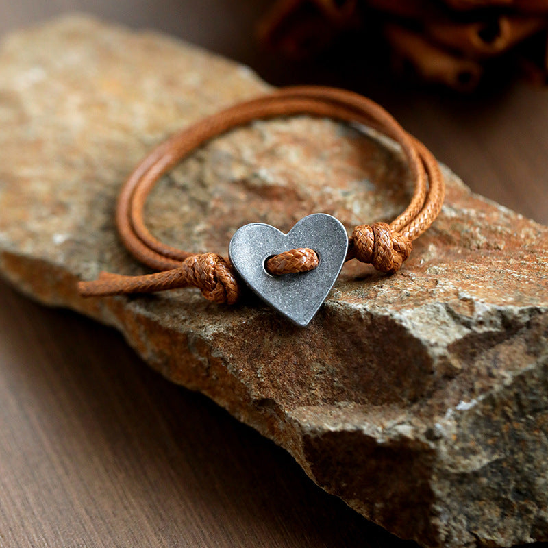 Lovenna - Pulsera de Cordón Ajustable con Detalle de Corazón Metálico