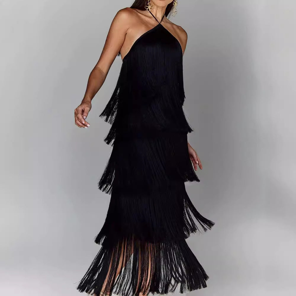 Eva | Vestido Largo Con Flecos Cuello Halter y Corte en Capas
