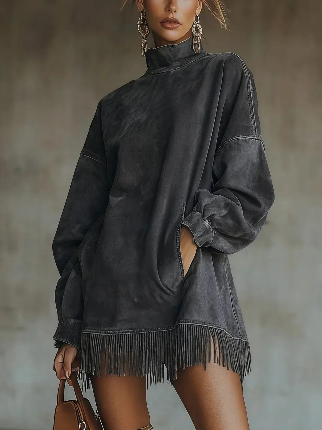 Syanna | Sudadera Oversize de Cuello alto con Flecos en el Bajo