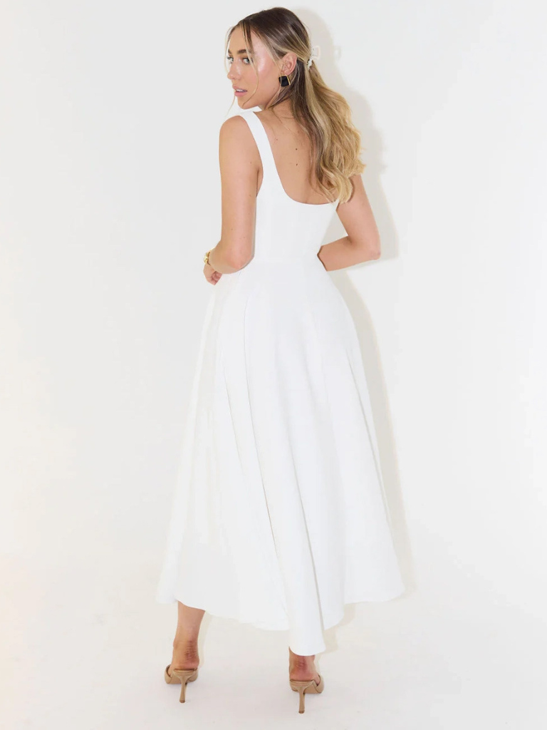Zinovia | Vestido Midi Sin Mangas, Corte en a Y Escote Cuadrado