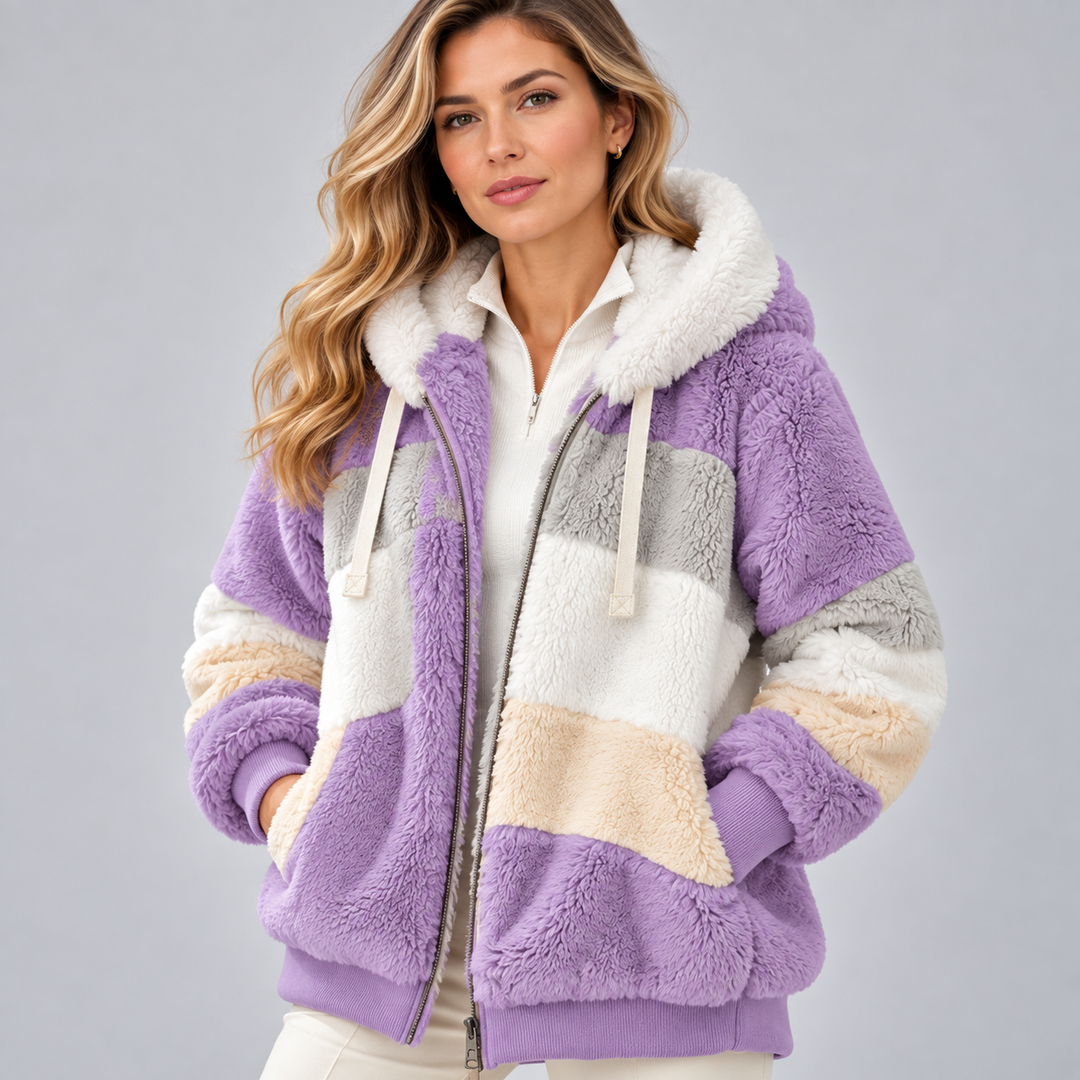 Mafalda | Chaqueta con Textura Suave y Capucha