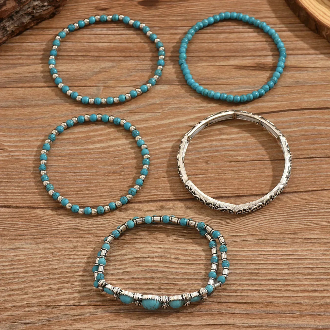 Nilay - Conjunto de Pulseras Boho en Capas Con Cuentas Turquesas