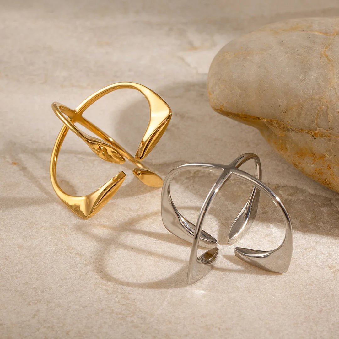 Gerti  | Anillo llamativo con Diseño de Hoja Abierta