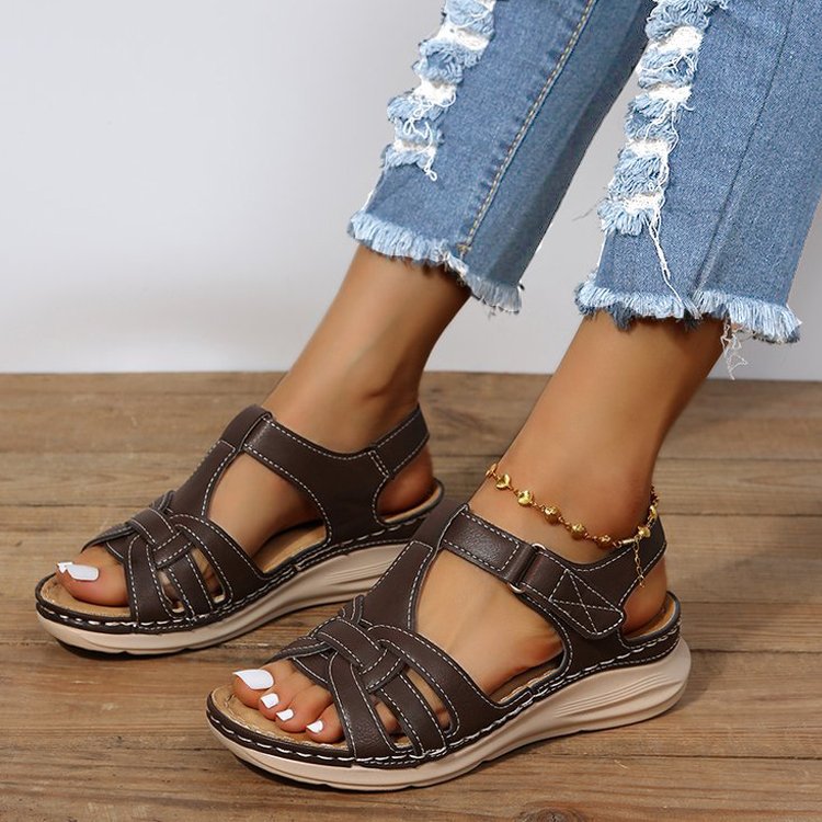 Froso | Sandalias Marrones con Correa Ajustable
