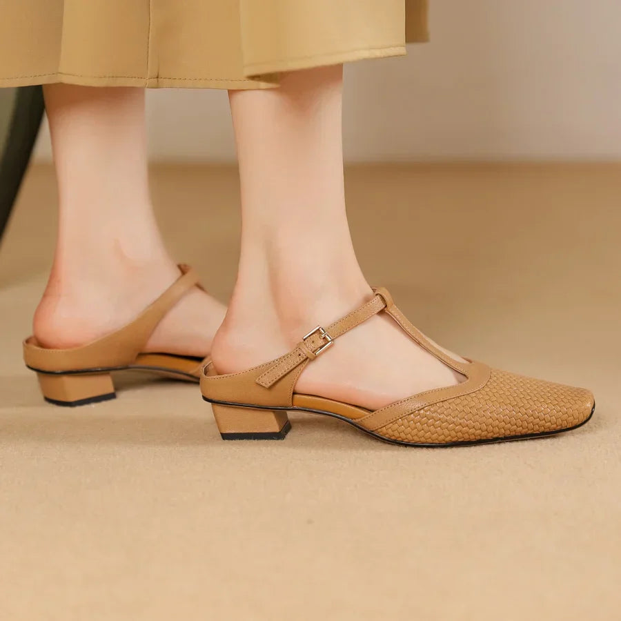 Birte | Zapatos De Tacón Bajo Con Correa en T Y Diseño Trenzado
