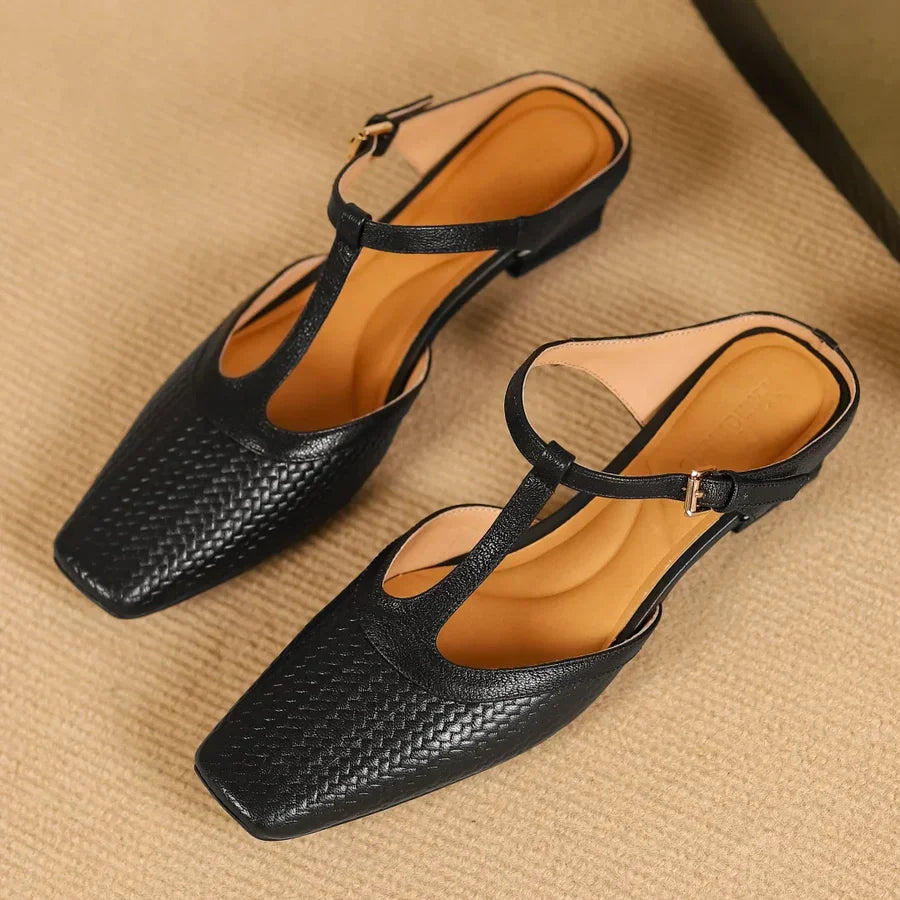 Birte | Zapatos De Tacón Bajo Con Correa en T Y Diseño Trenzado