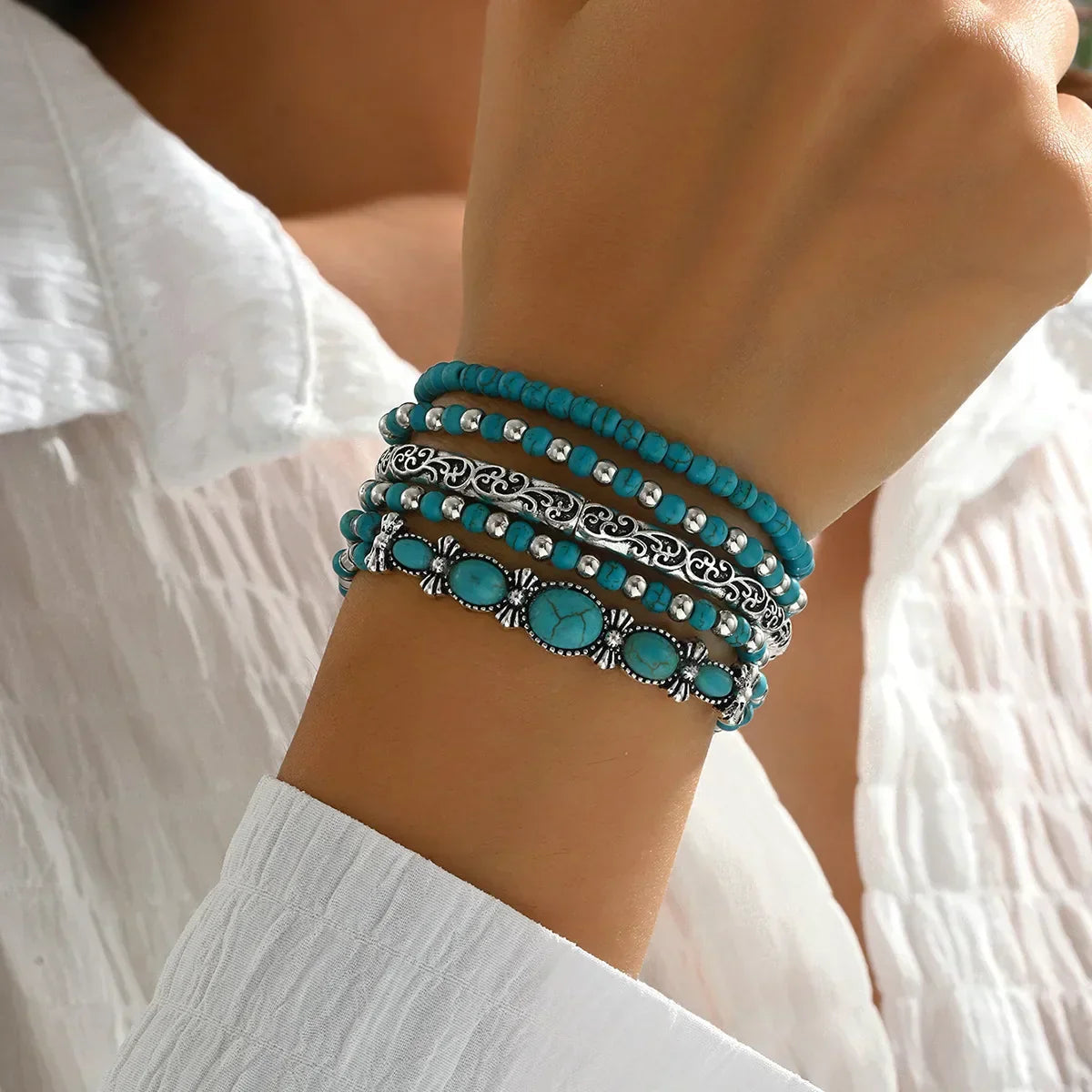 Nilay - Conjunto de Pulseras Boho en Capas Con Cuentas Turquesas