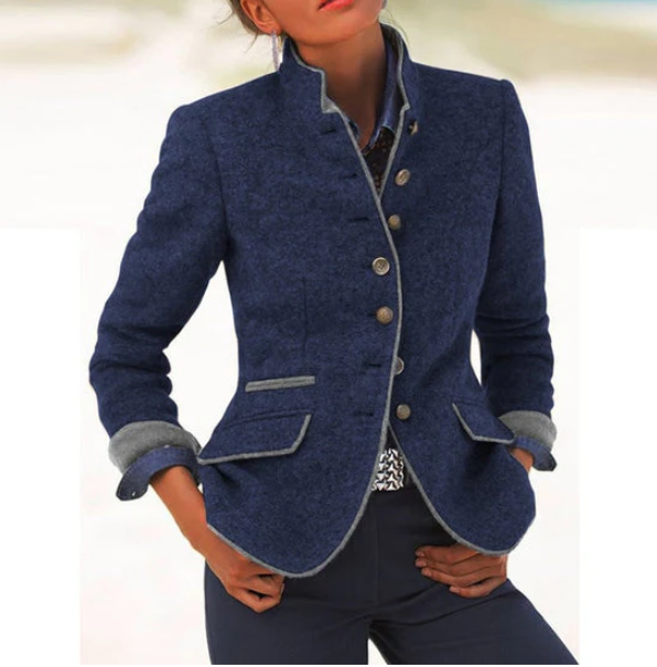 Nysha | Blazer Con Cuello Alto Y Botones Frontales