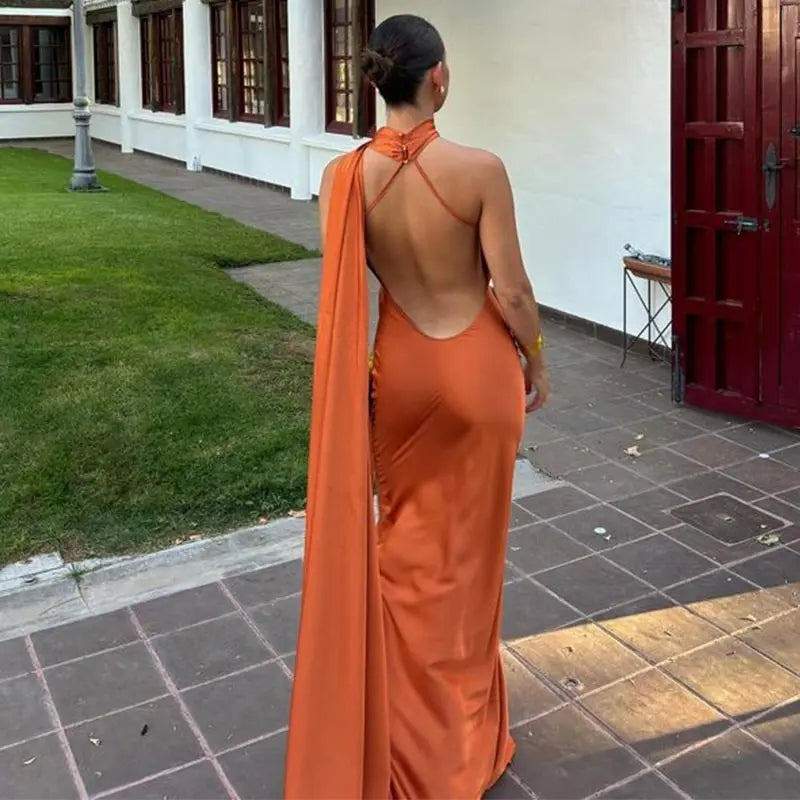 Lucila - Vestido Largo Drapeado Con Cuello Halter
