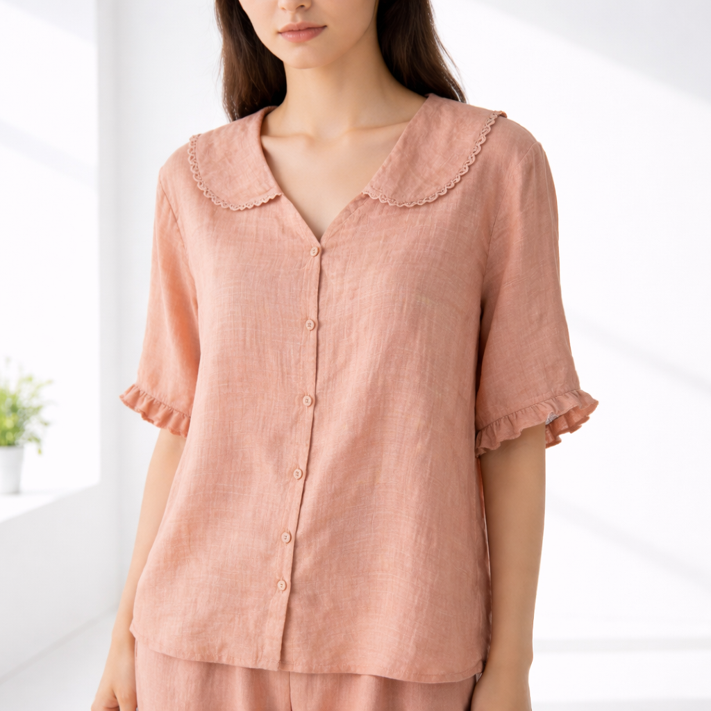 Meygan | Blusa con Cuello Peter Pan Abotonada