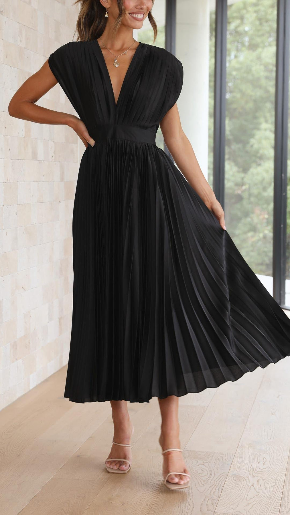 Iria | Vestido Midi Con Cuello en V Plisado Y Mangas Casquillo