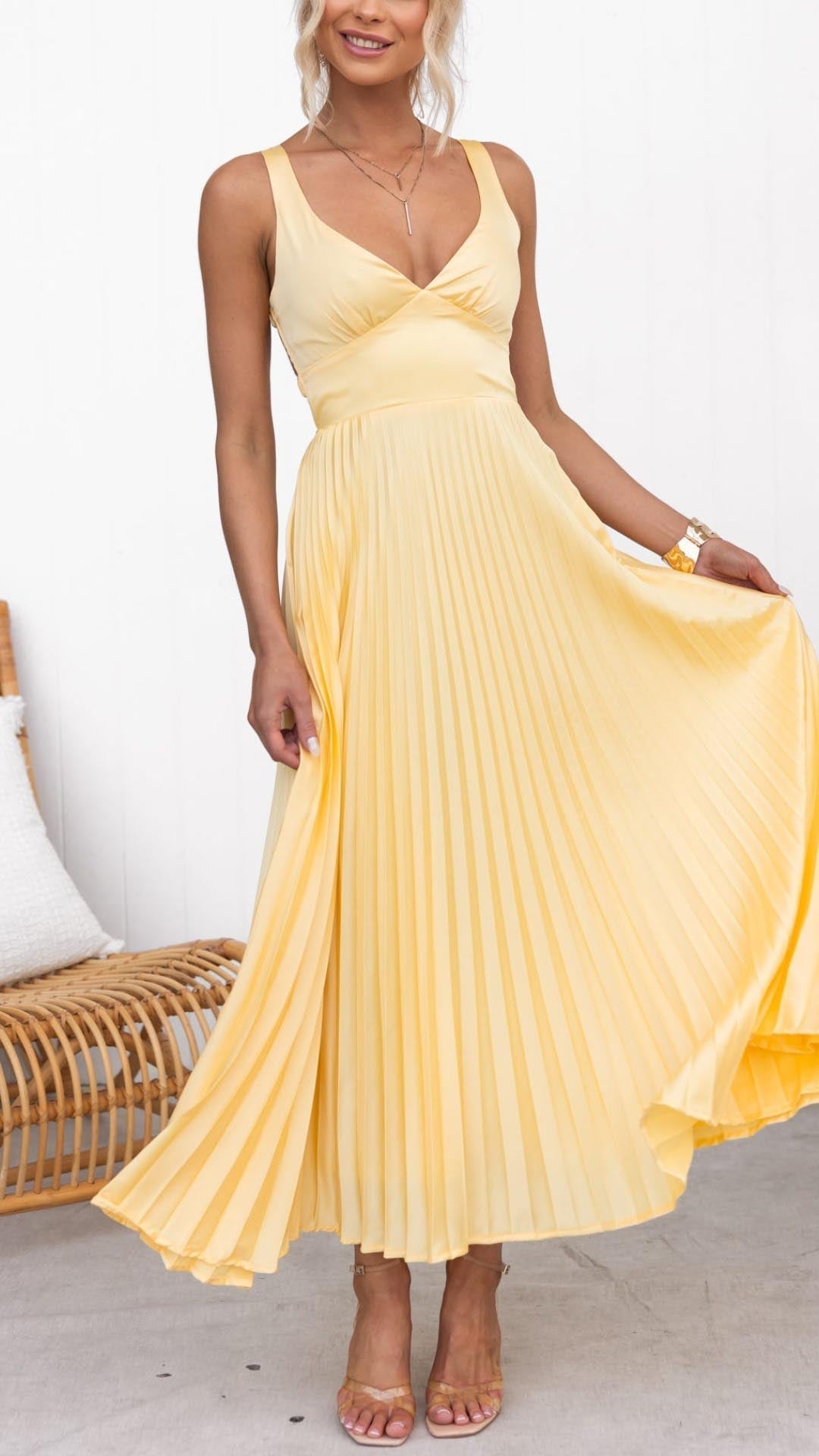 Sheree | Vestido Maxi Plisado Escote V Espalda Abierta
