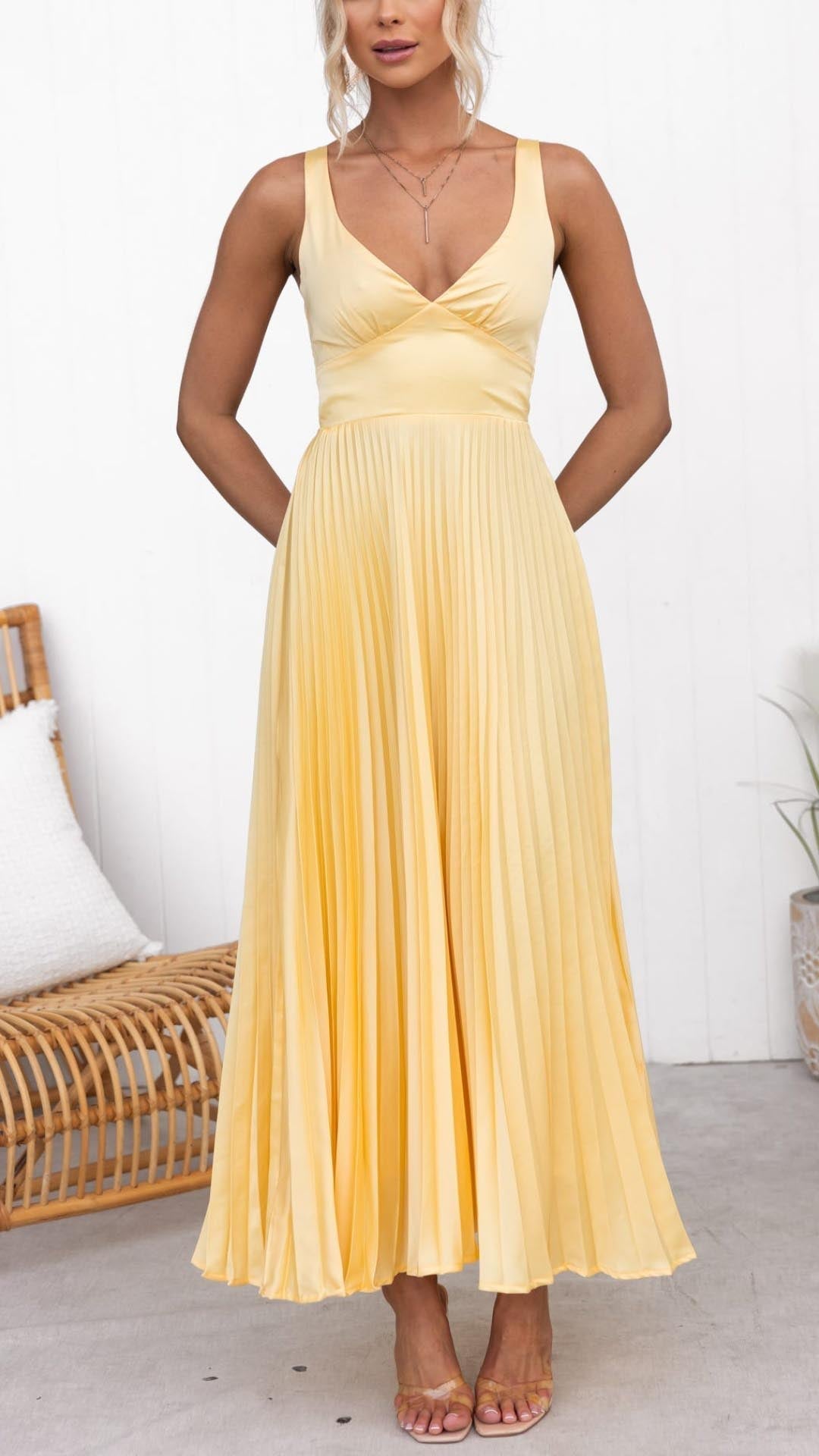 Sheree | Vestido Maxi Plisado Escote V Espalda Abierta
