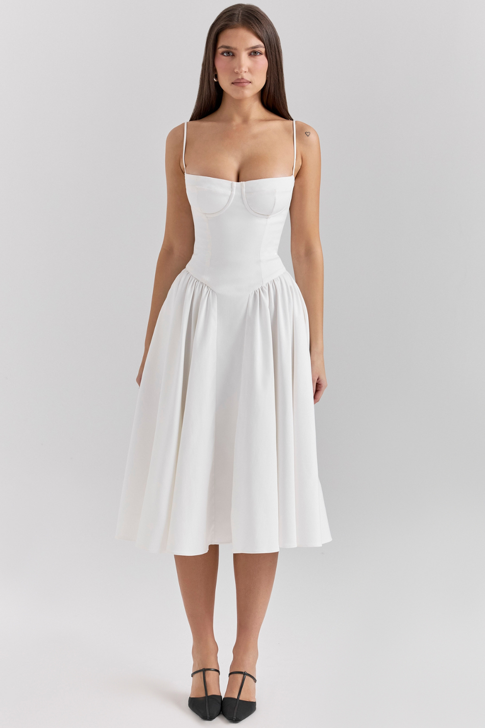 Maissa | Vestido Midi Sin Mangas Con Escote Corazón