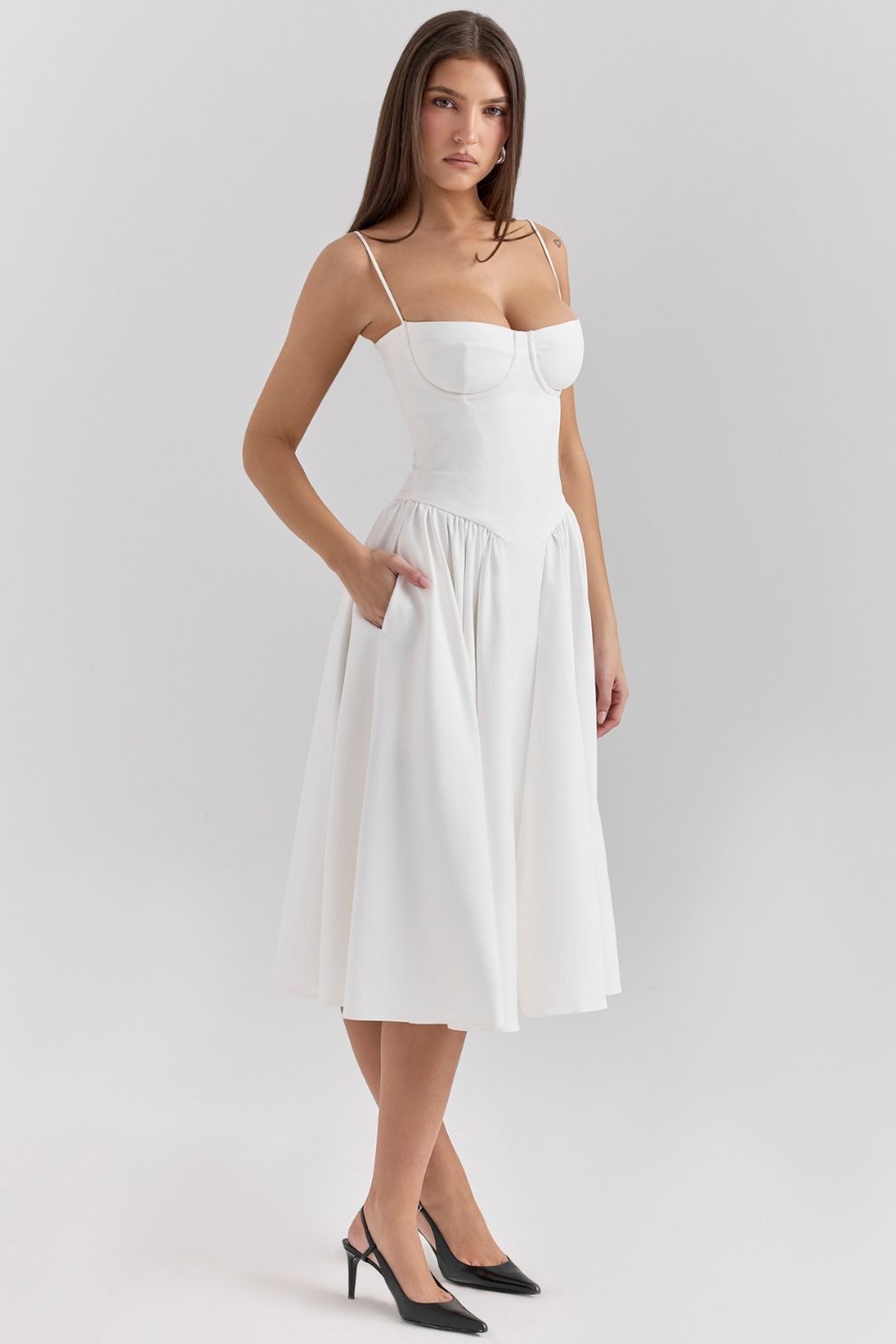 Maissa | Vestido Midi Sin Mangas Con Escote Corazón