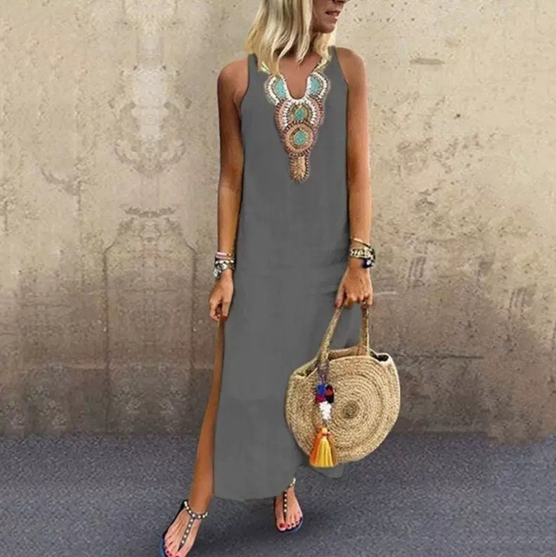 Sujin | Vestido Largo Sin Mangas Con Bordado en La Abertura Lateral