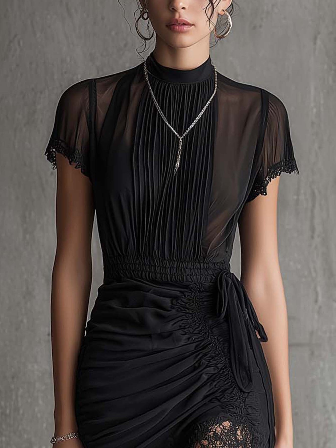 Semila | Minivestido Negro Con Ribete de Encaje Transparente