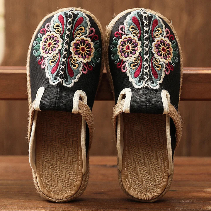 Katy | Zapatillas tipo Mules de Algodón Con Estampado Floral Hechas a Mano