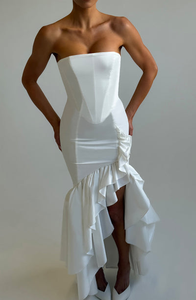 Vasileia | Vestido Maxi Palabra De Honor Con Volantes