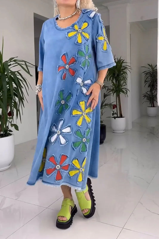 Jiella | Vestido Midi Floral de Cuello Redondo