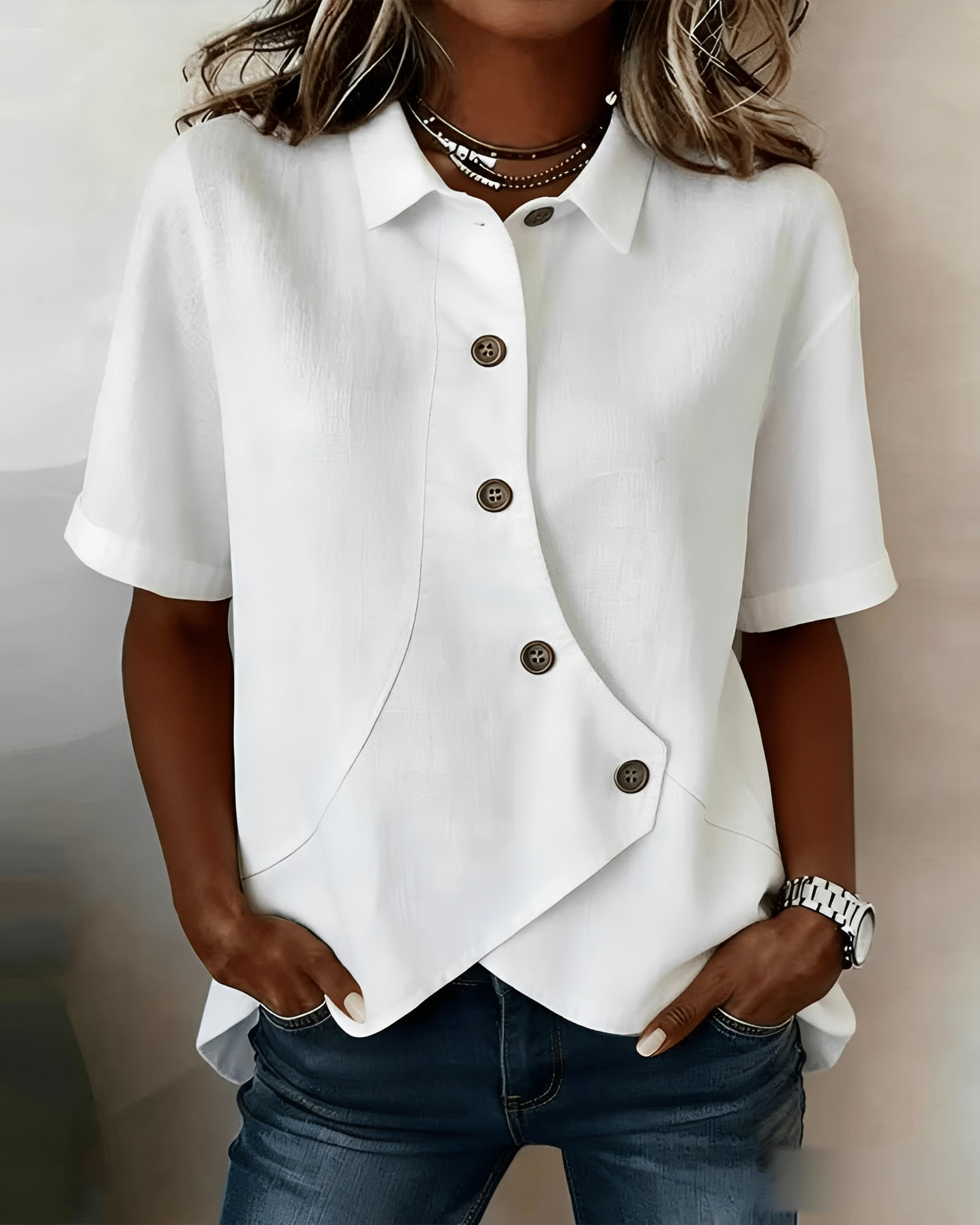 Thabata | Blusa De Manga Corta Con Botones Asimétricos