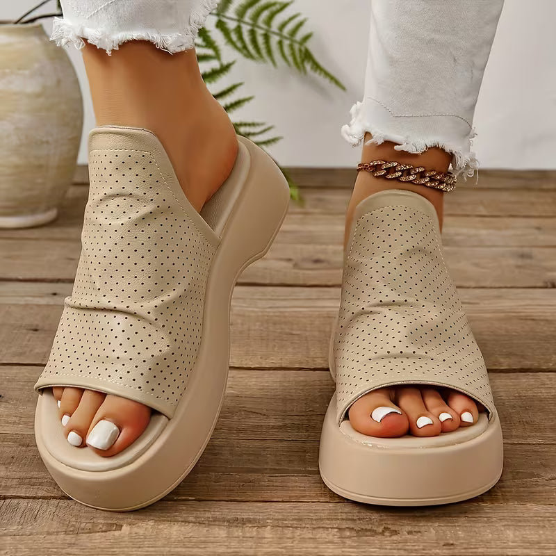 Sofya | Sandalias de Plataforma Con Puntera Abierta y Diseño Perforado
