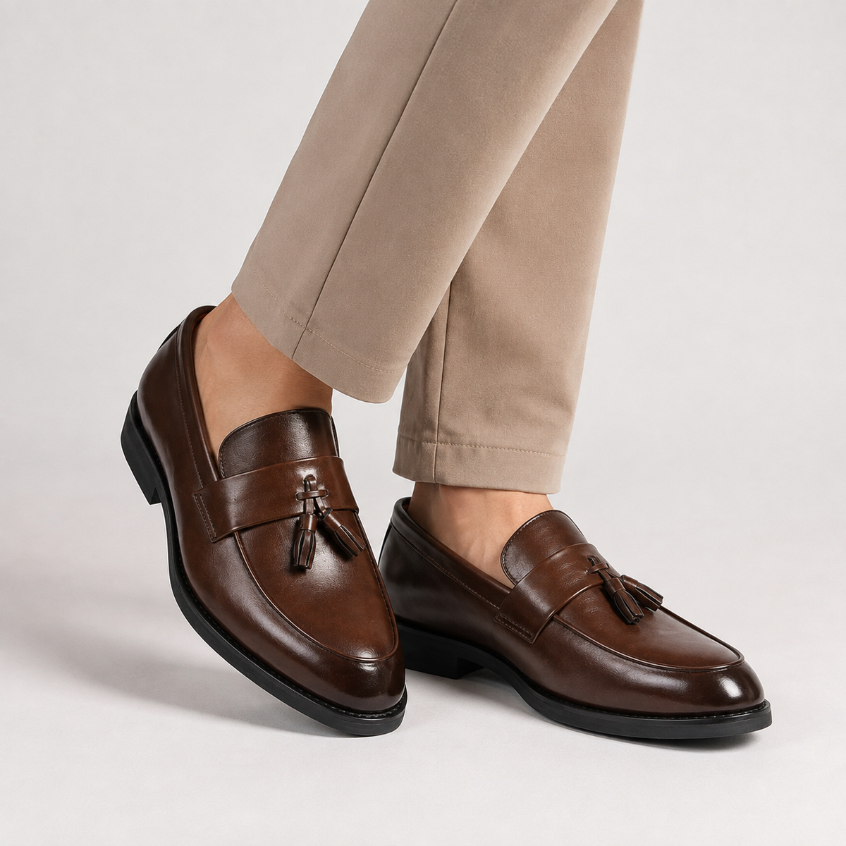 Leonides | Mocasines con Borlas y Tacones Bajos