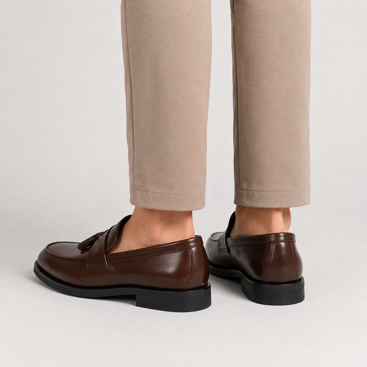 Leonides | Mocasines con Borlas y Tacones Bajos