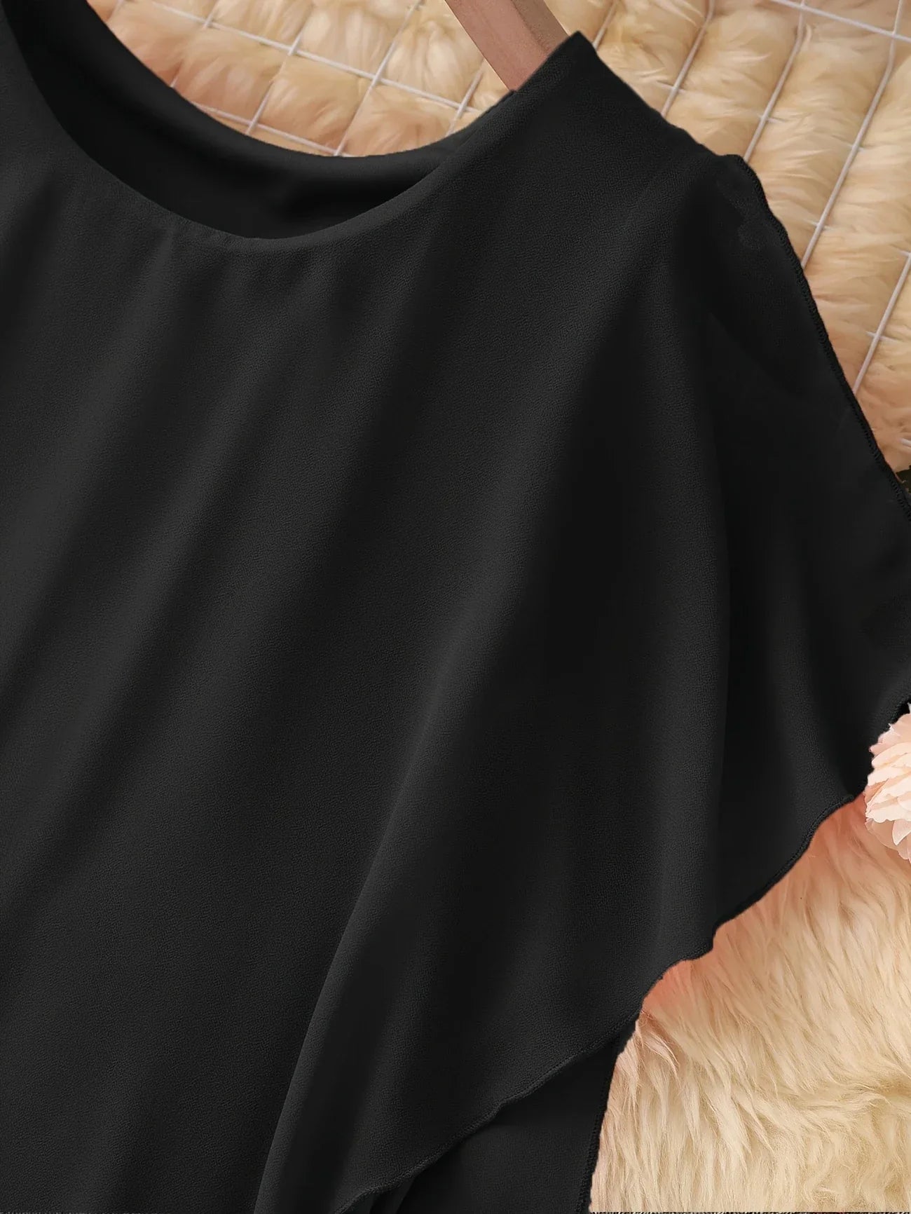 Maren | Vestido Midi Sin Mangas Con Capa