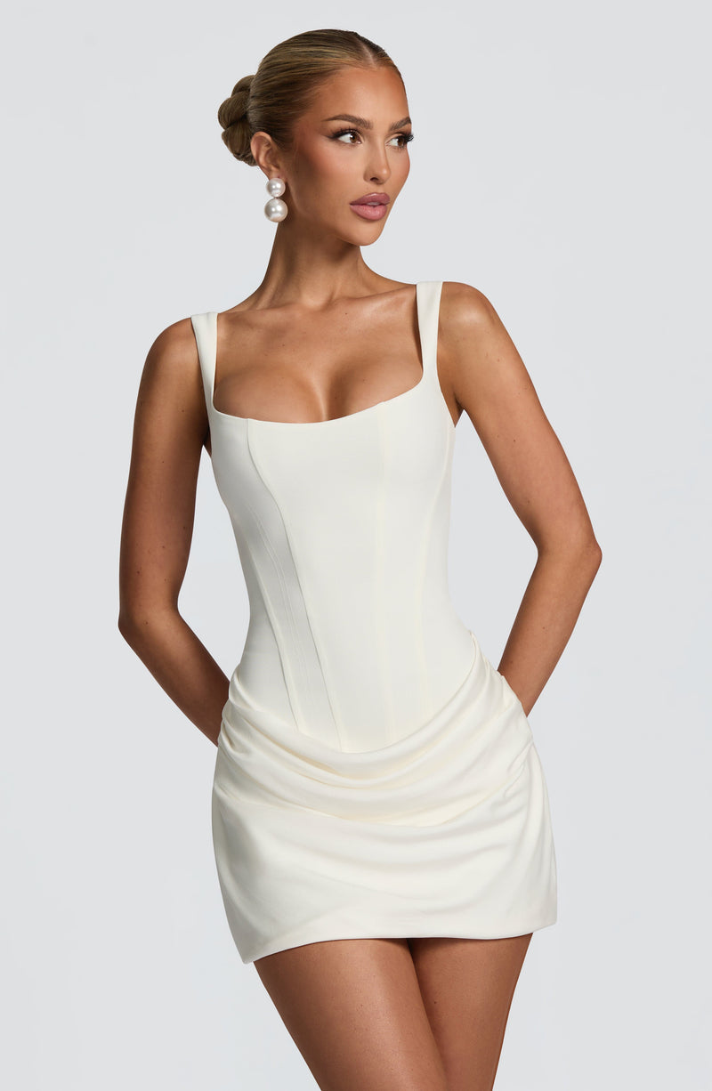 Manuella | Vestido Mini con Escote Cuadrado