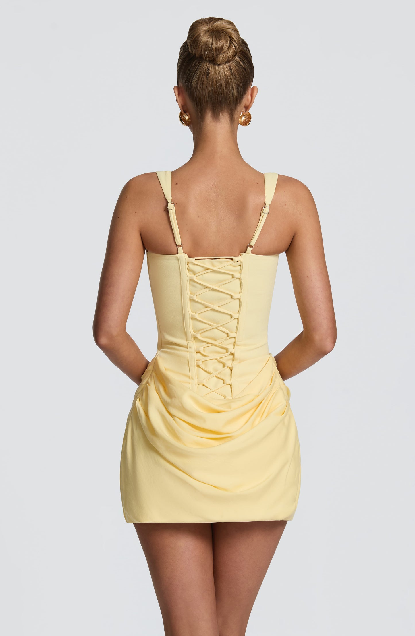 Manuella | Vestido Mini con Escote Cuadrado