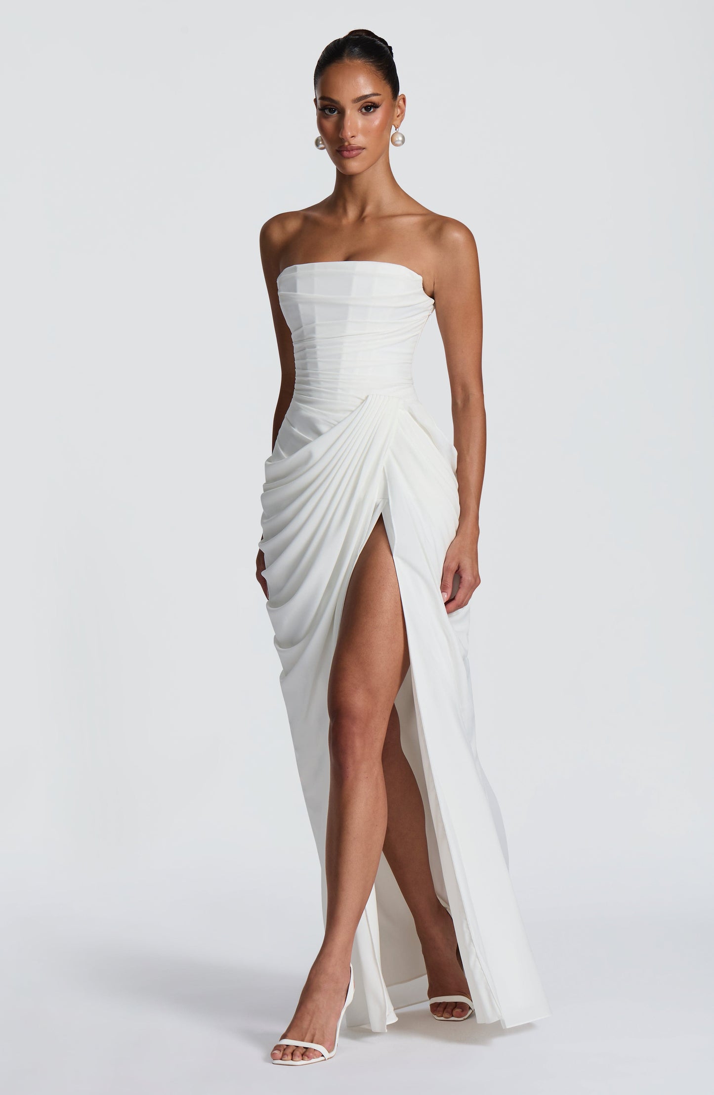 Narja | Vestido Largo Sin Tirantes Con Fruncidos y Abertura