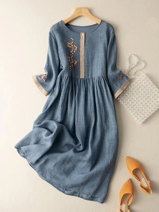 Ruth - Vestido midi Bordado Con Cuello Redondo Blanco
