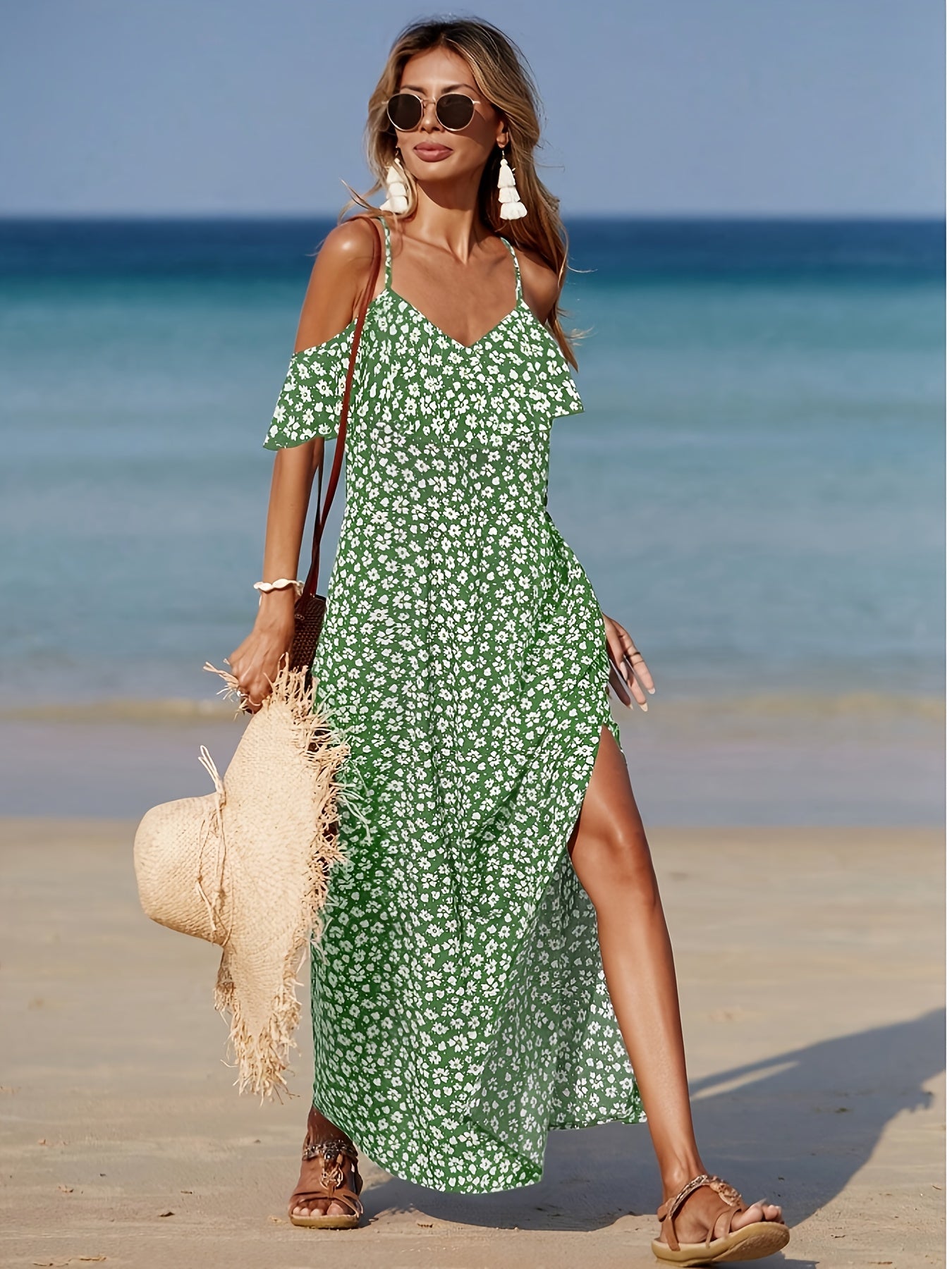 Consuelo | Vestido Largo Con Estampado Floral y Hombros al Aire