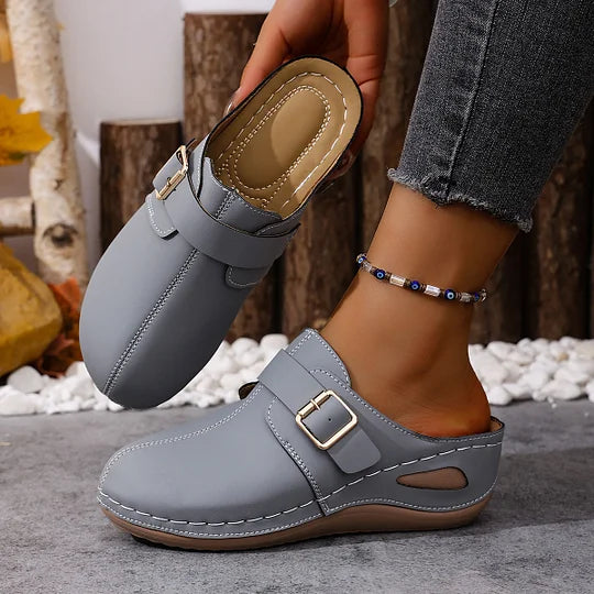 Latina - Mules con Hebilla Cuadrada Mujer
