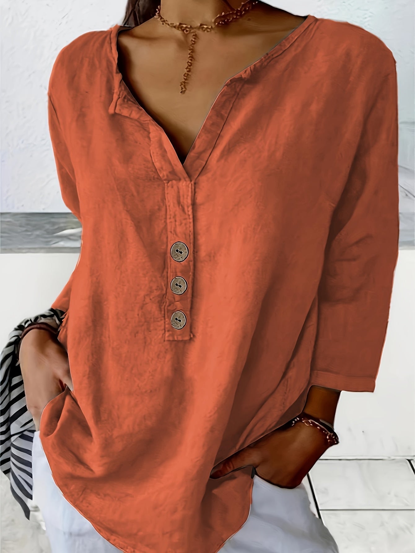 Mykaela | Blusa Informal Con Cuello Abierto y Tacto de Algodón