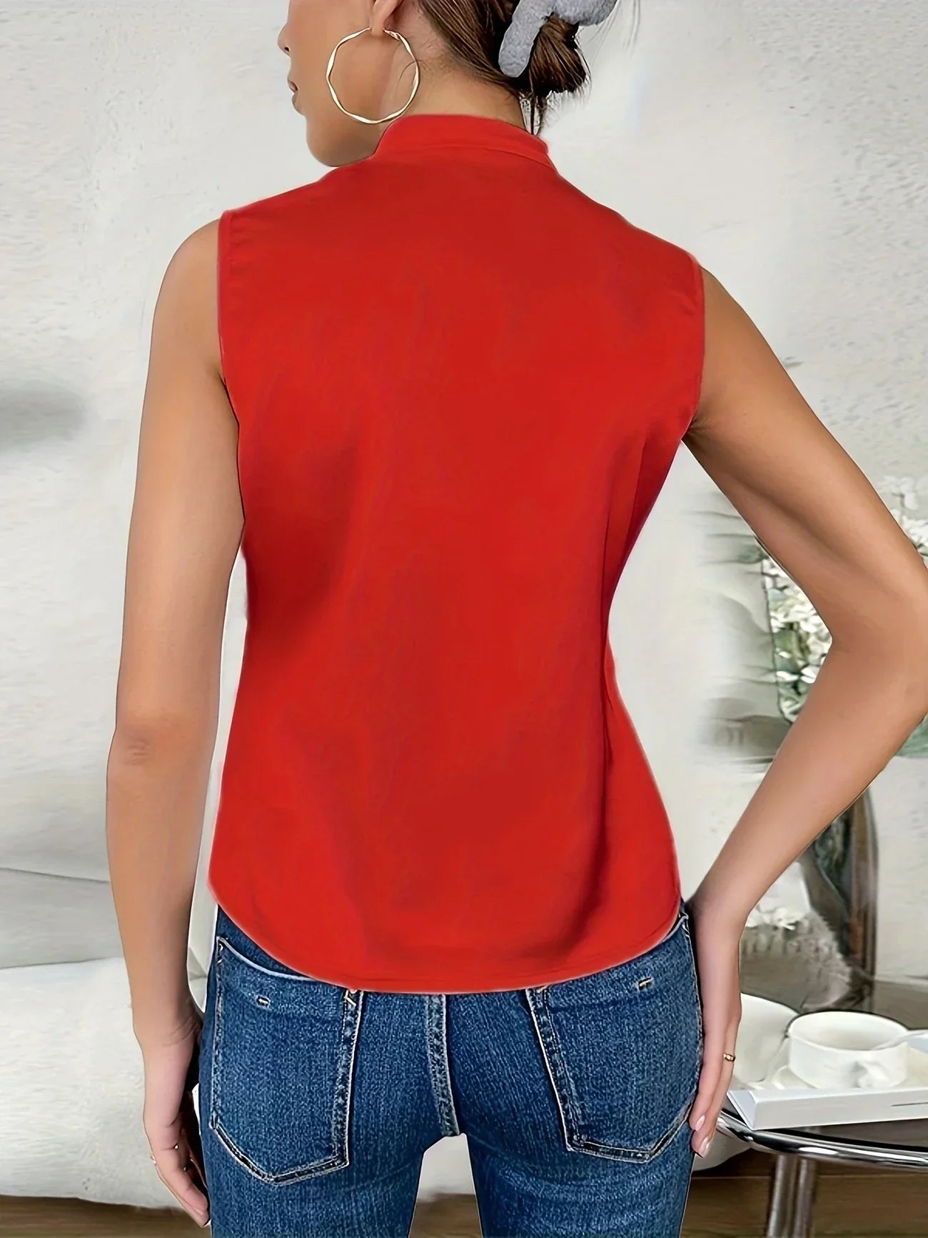 Cebulska | Blusa Sin Mangas Con Cuello en V Y Corte Cruzado