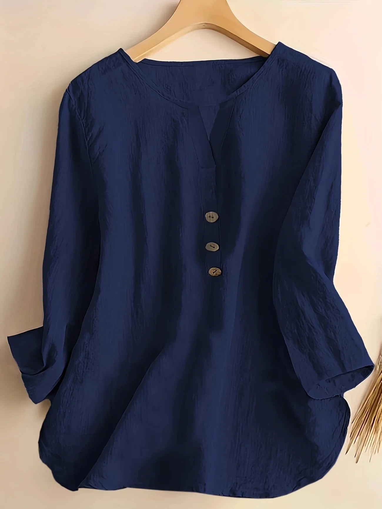 Mykaela | Blusa Informal Con Cuello Abierto y Tacto de Algodón