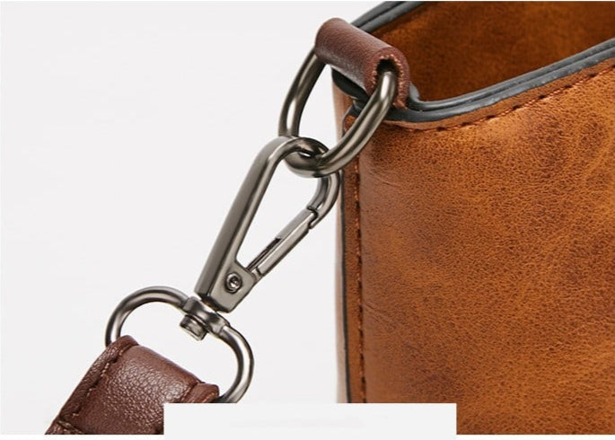 Britney | Bolso de Hombro Con Bolsillos Delanteros Con Cremallera